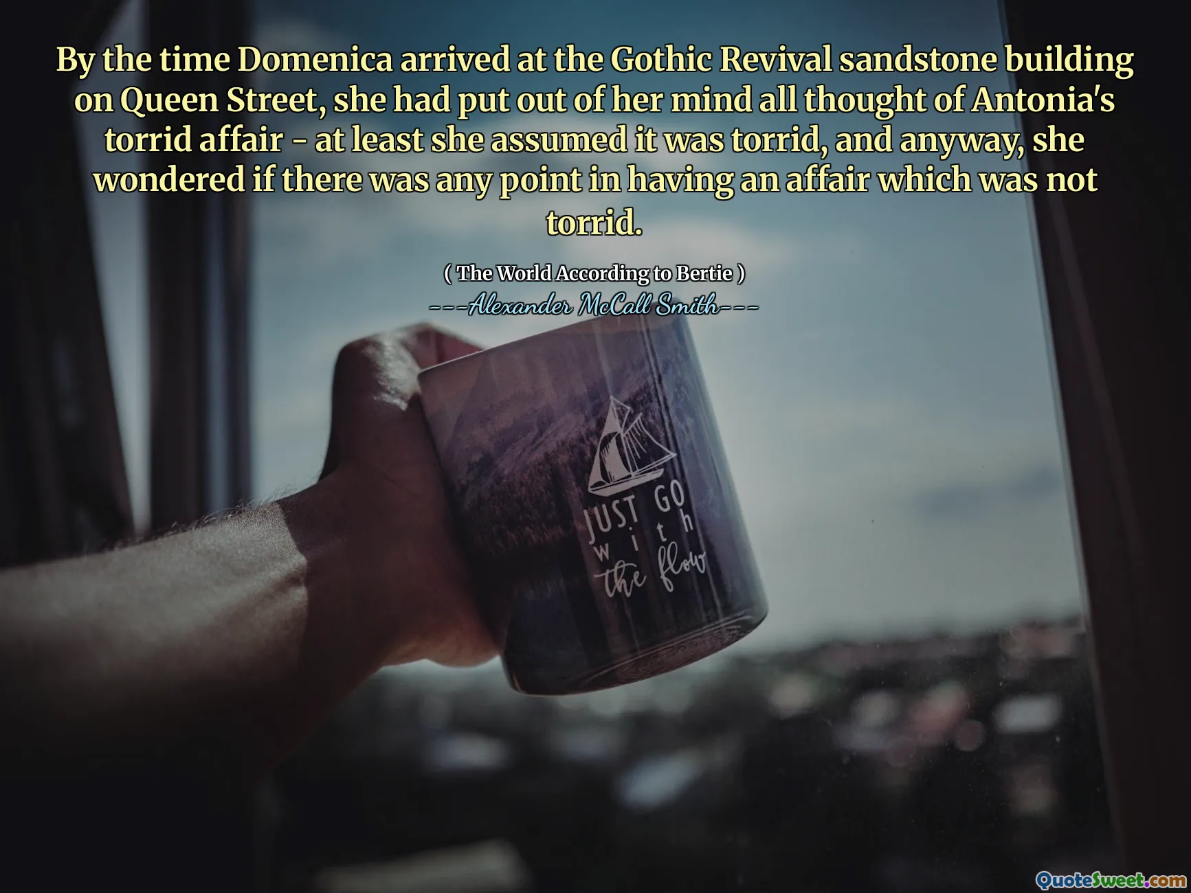 În momentul în care Domenica a ajuns la clădirea de gresie gotică de pe Queen Street, ea și -a scos din minte toate gândindu -se la afacerea toridă a lui Antonia - cel puțin presupunea că este torid și, oricum, se întreba dacă are vreun rost să aibă un aventură care nu era toridă.