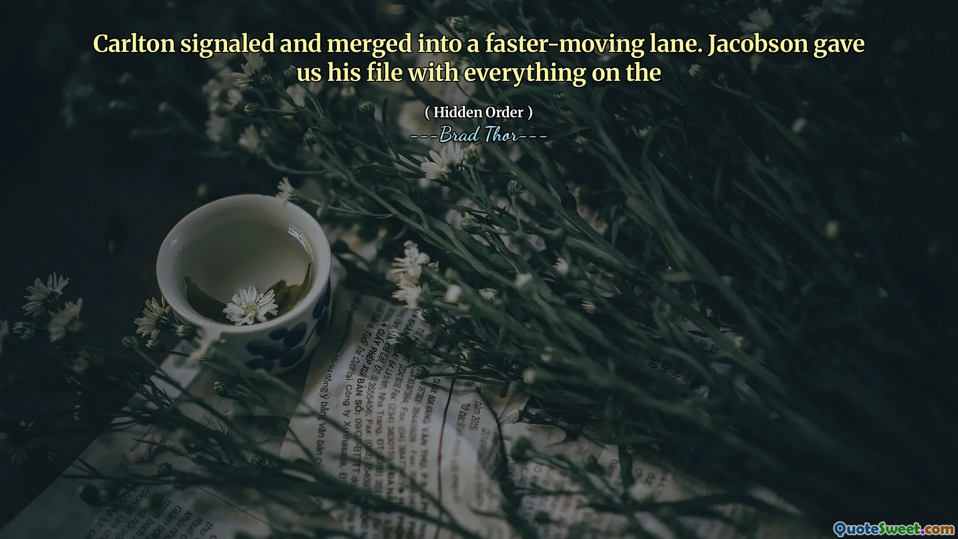 कार्लटन ने संकेत दिया और तेजी से बढ़ने वाली लेन में विलय कर दिया। जैकबसन ने हमें सब कुछ के साथ अपनी फाइल दी