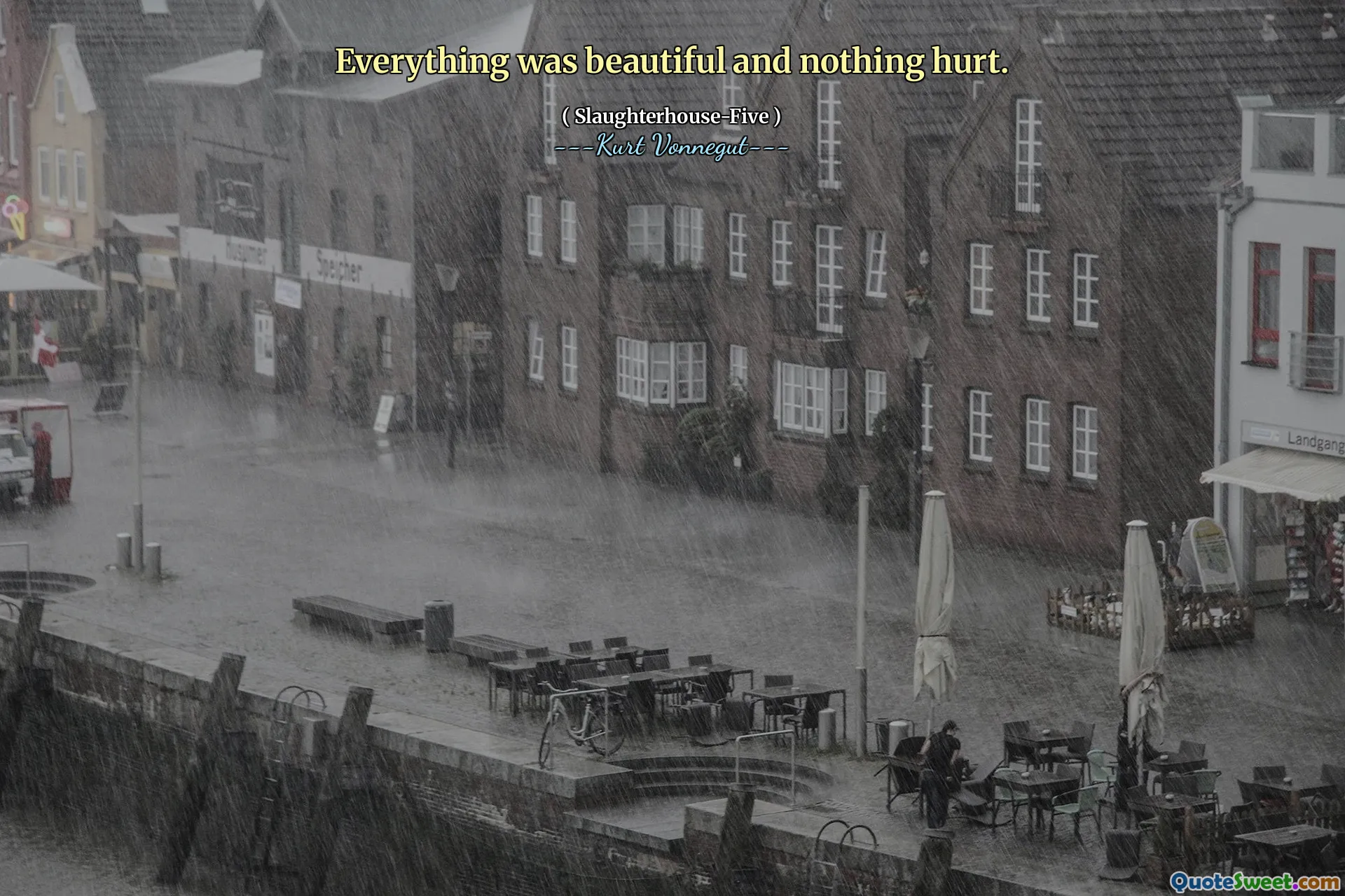 सब कुछ खूबसूरत था और कुछ भी चोट पहुंचाने वाला नहीं था।