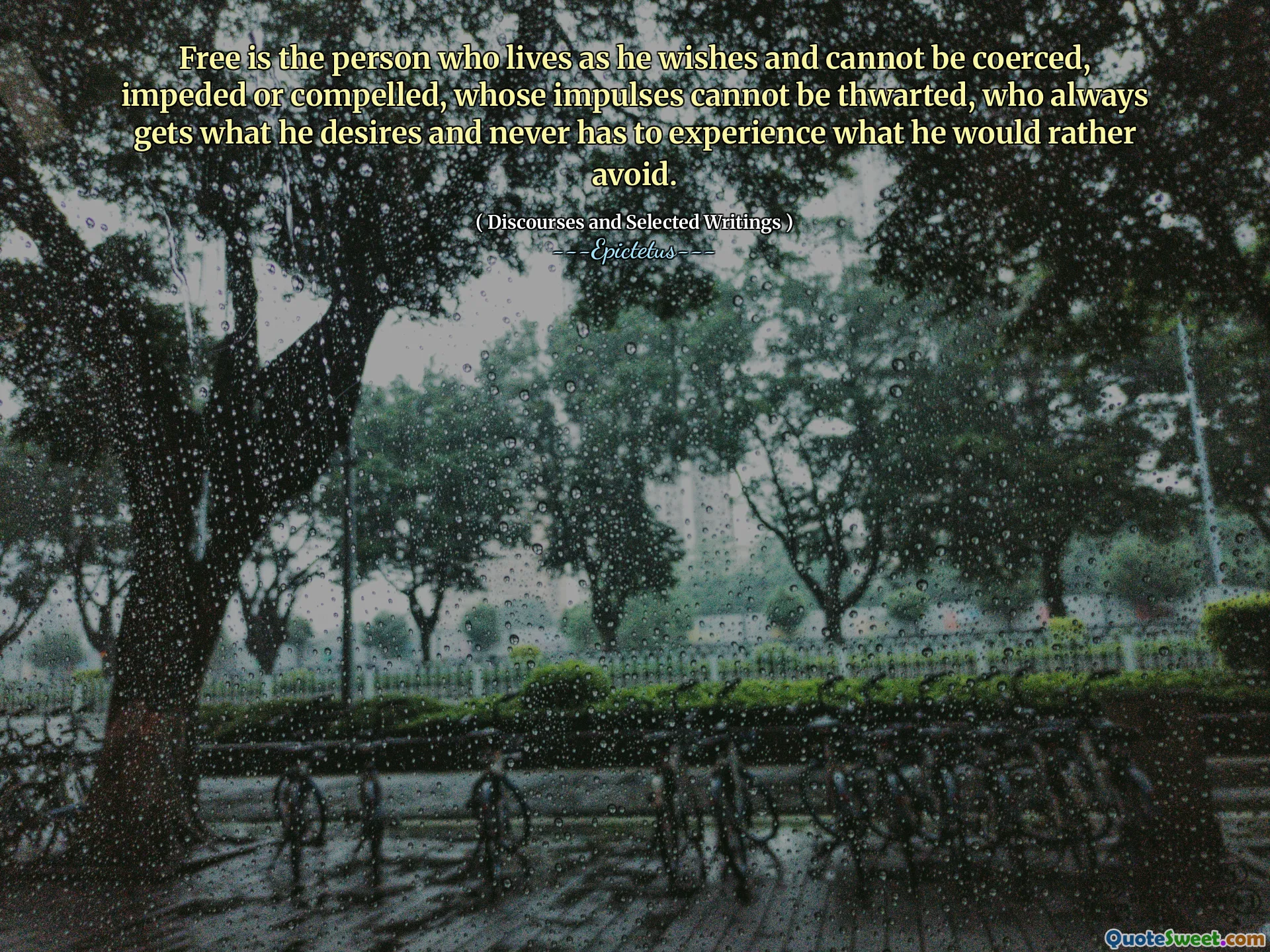 الحرة هي الشخص الذي يعيش كما يتمنى ولا يمكن إكراهه أو عوائقه أو مضطره ، والذي لا يمكن إحباط نبضاته ، والذي يحصل دائمًا على ما يرغب ولا يتعين عليه تجربة ما يفضل تجنبه.