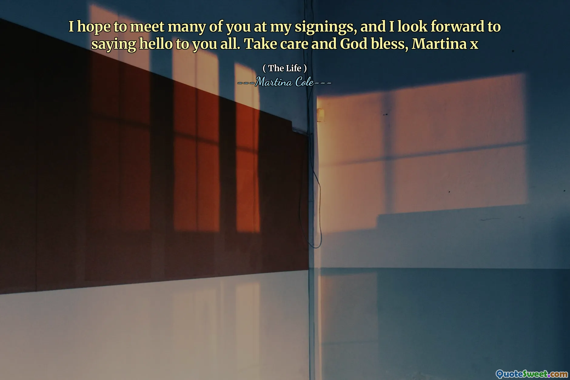 Tôi hy vọng sẽ gặp nhiều bạn tại các bản hợp đồng của tôi, và tôi mong được nói lời chào với tất cả các bạn. Hãy chăm sóc và Chúa phù hộ, Martina x