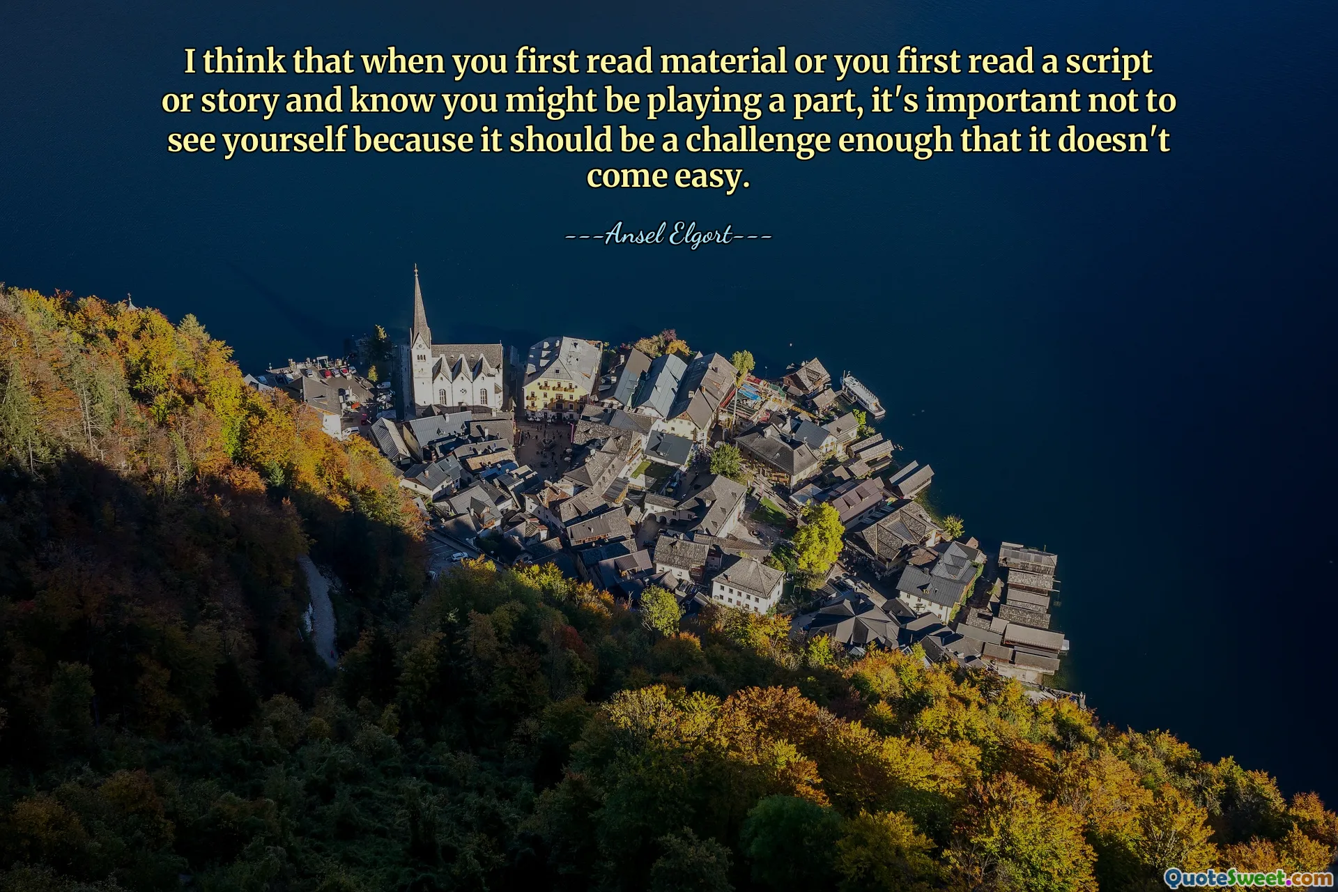 Ich denke, wenn man zum ersten Mal Material liest oder zum ersten Mal ein Drehbuch oder eine Geschichte liest und weiß, dass man vielleicht eine Rolle spielt, ist es wichtig, sich selbst nicht zu sehen, denn es sollte so herausfordernd sein, dass es nicht einfach wird.