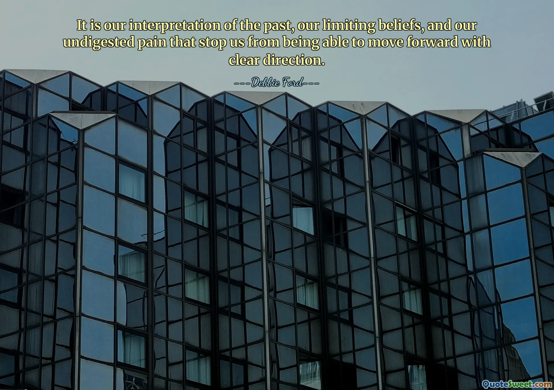 Penafsiran kita terhadap masa lalu, keyakinan kita yang membatasi, dan rasa sakit yang belum kita cernalah yang menghentikan kita untuk bergerak maju dengan arah yang jelas.