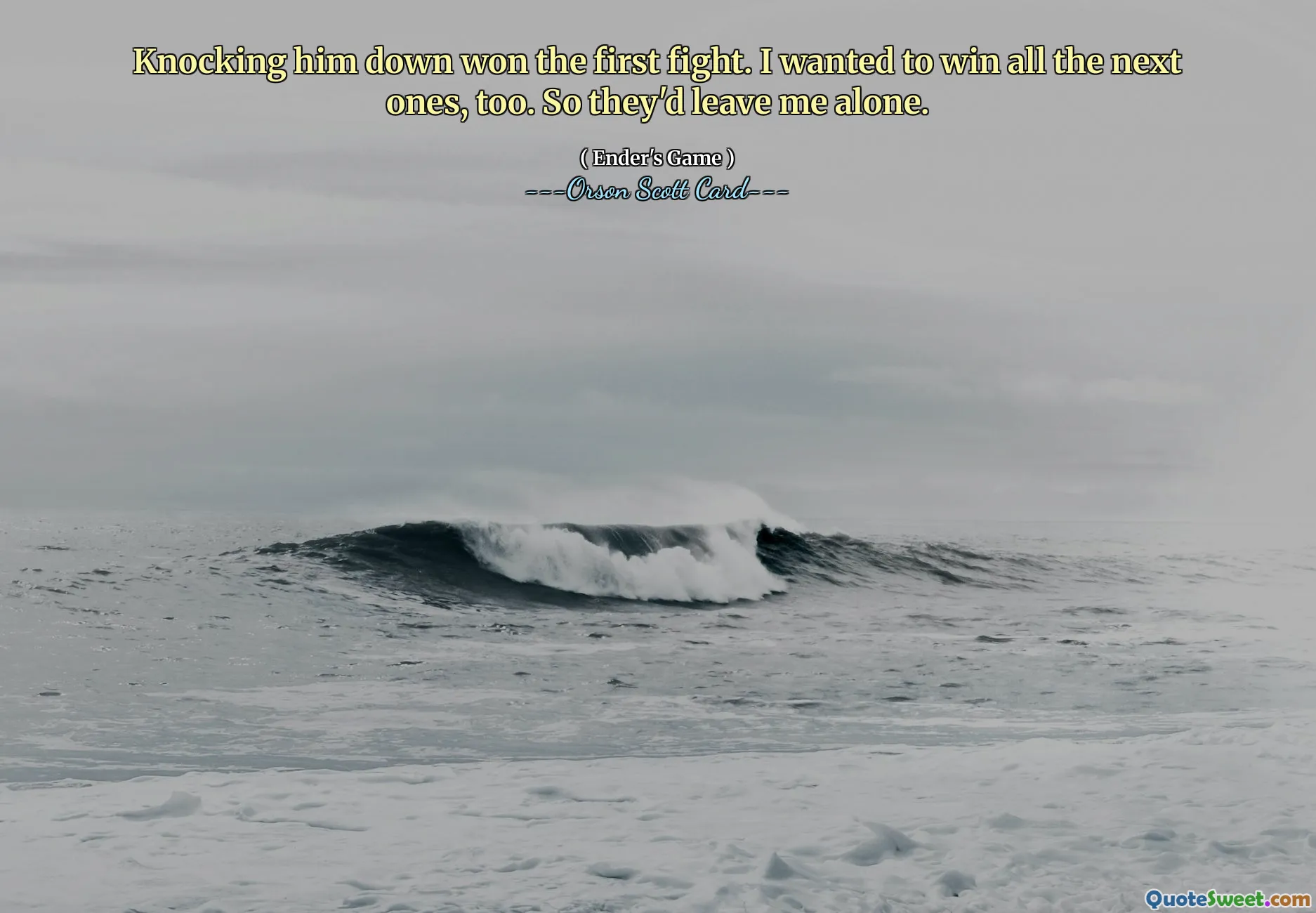 第一战就将他击倒，赢得了胜利。我也想赢得接下来的所有比赛。所以他们会让我一个人呆着。