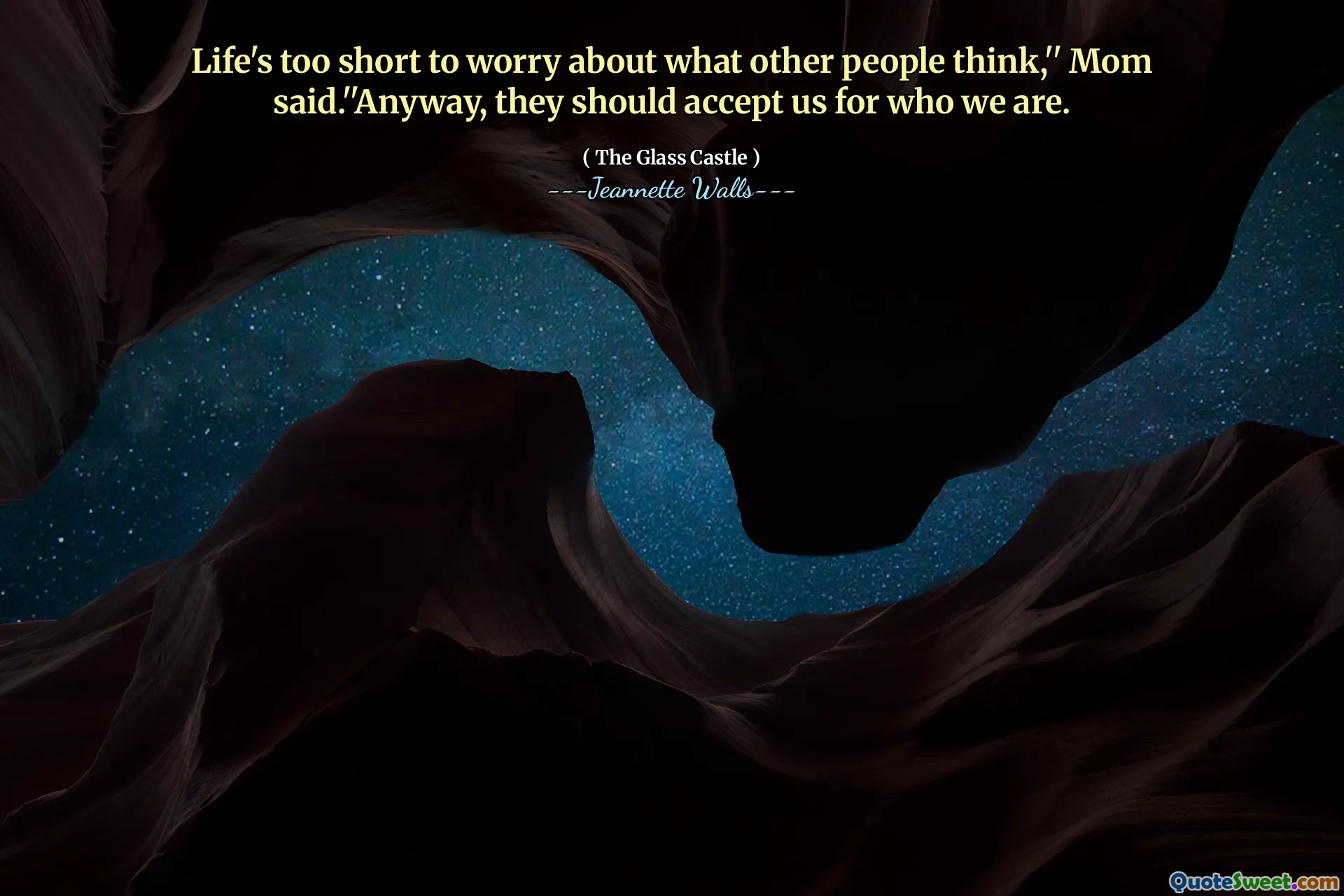 A vida é muito curta para se preocupar com o que as outras pessoas pensam ", disse a mãe." De qualquer forma, elas devem nos aceitar por quem somos.