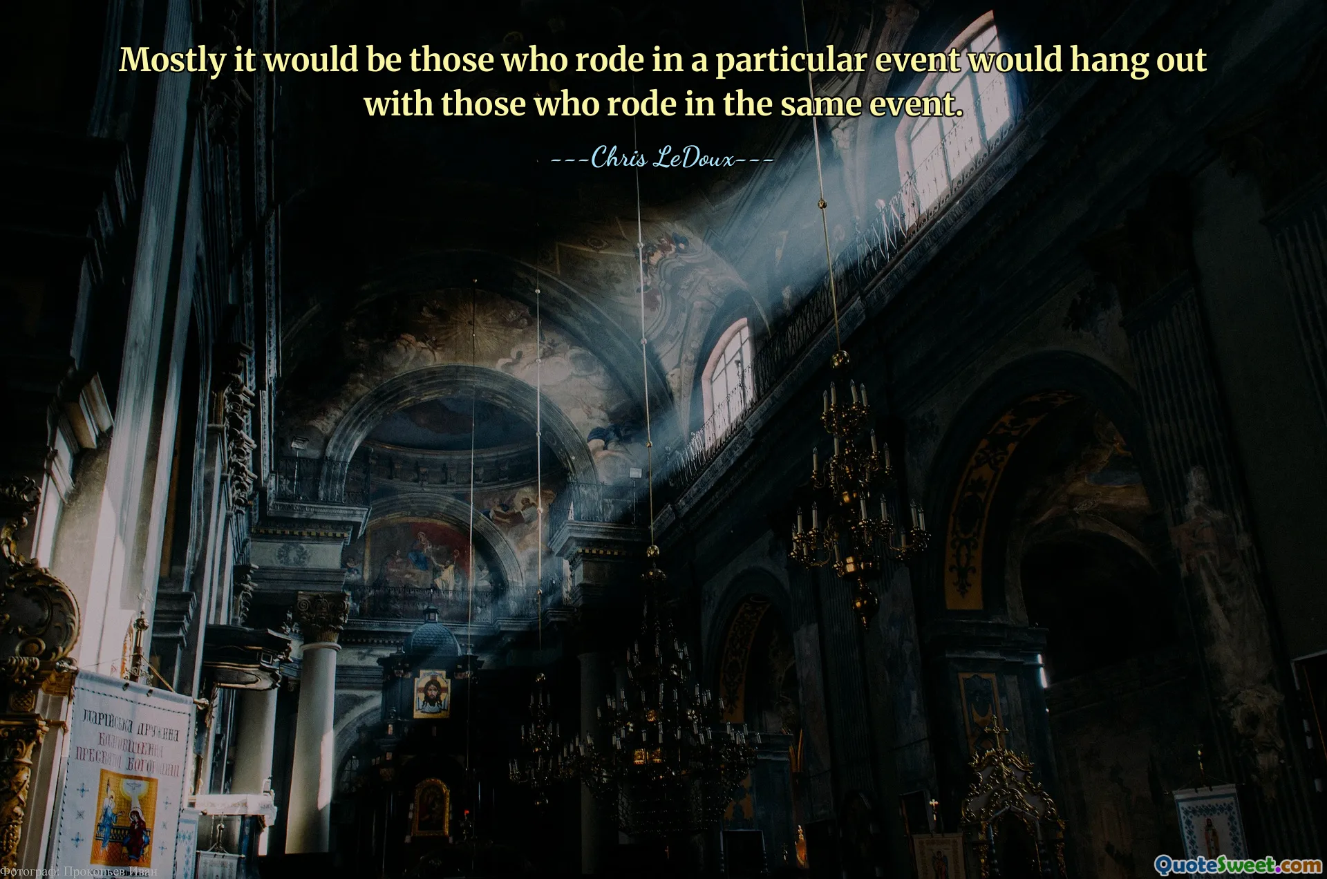 Většinou by to byli ti, kteří jeli na konkrétní akci, stýkali se s těmi, kteří jeli na stejné akci.