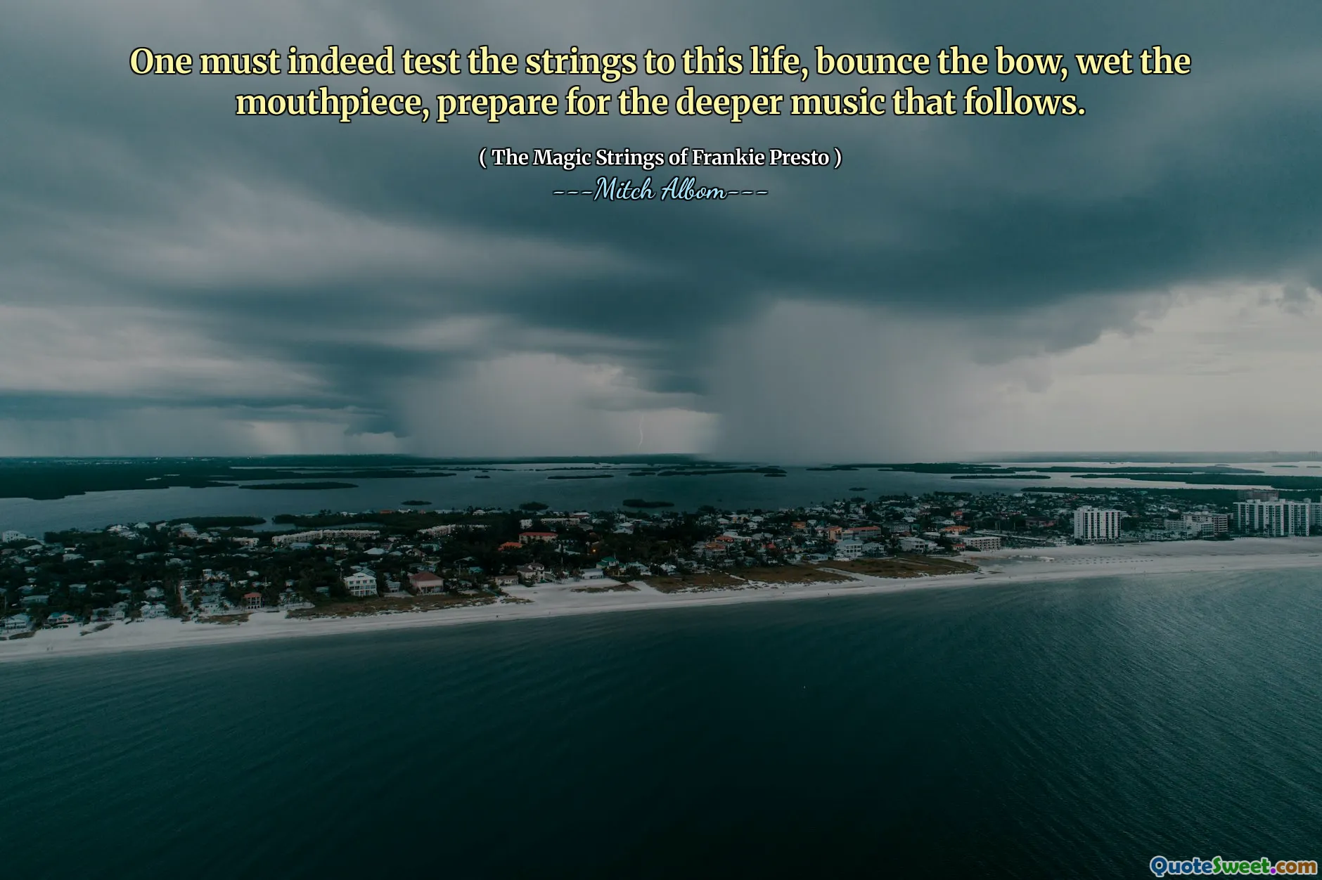 Rzeczywiście trzeba przetestować struny do tego życia, odbić łuk, zmoczyć ustnik, przygotować się na głębszą muzykę, która następuje.