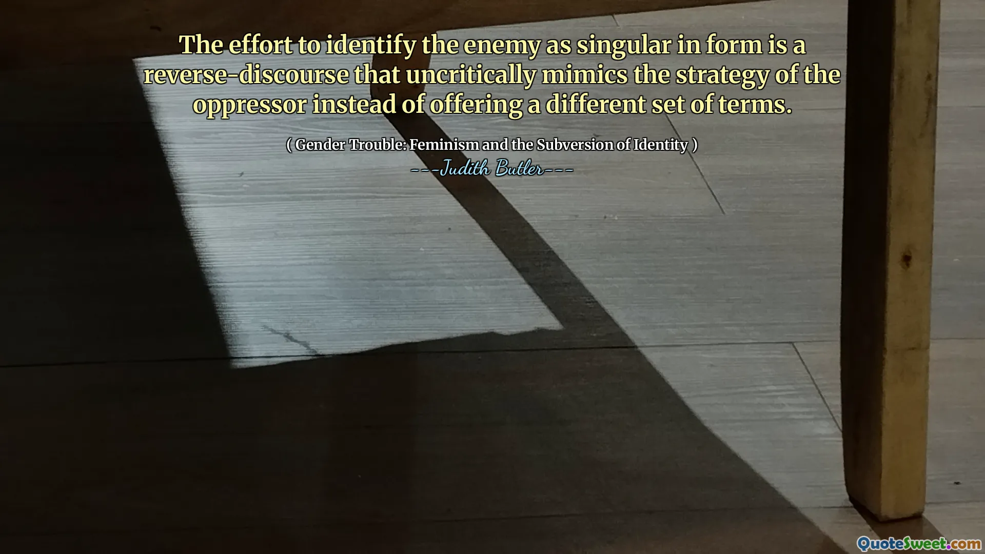 Arbeidet med å identifisere fienden som entall i form er en omvendt misbrukt som ukritisk etterligner undertrykkerens strategi i stedet for å tilby et annet sett med vilkår.