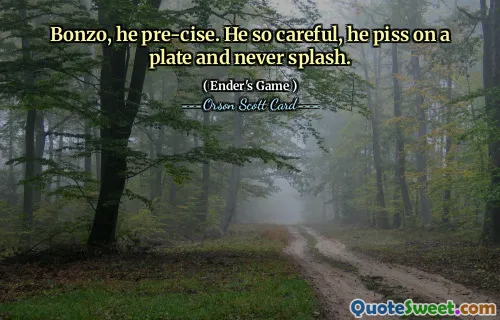 Bonzo, exact. Fii atât de atent, el se pipi pe o farfurie și nu stropește niciodată.