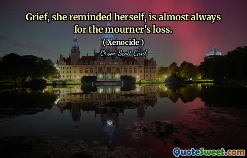 Smutek, przypominała sobie, prawie zawsze wiąże się ze stratą żałobnika.