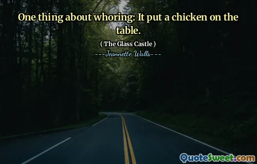 En sak med horning: det satte en kyckling på bordet.