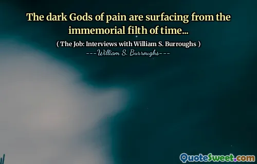 痛苦的黑神从远古时代的污秽中浮出水面...