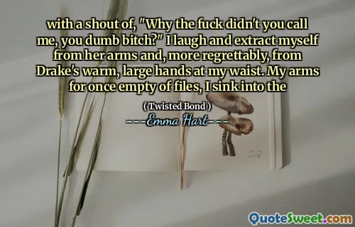 大喊：“你为什么他妈的你不打电话给我，你愚蠢的bit子？”我笑着从她的手臂上拔出自己，更令人遗憾的是，从德雷克（Drake）的腰部温暖而大的手中。我的手臂一次没有文件，我沉入